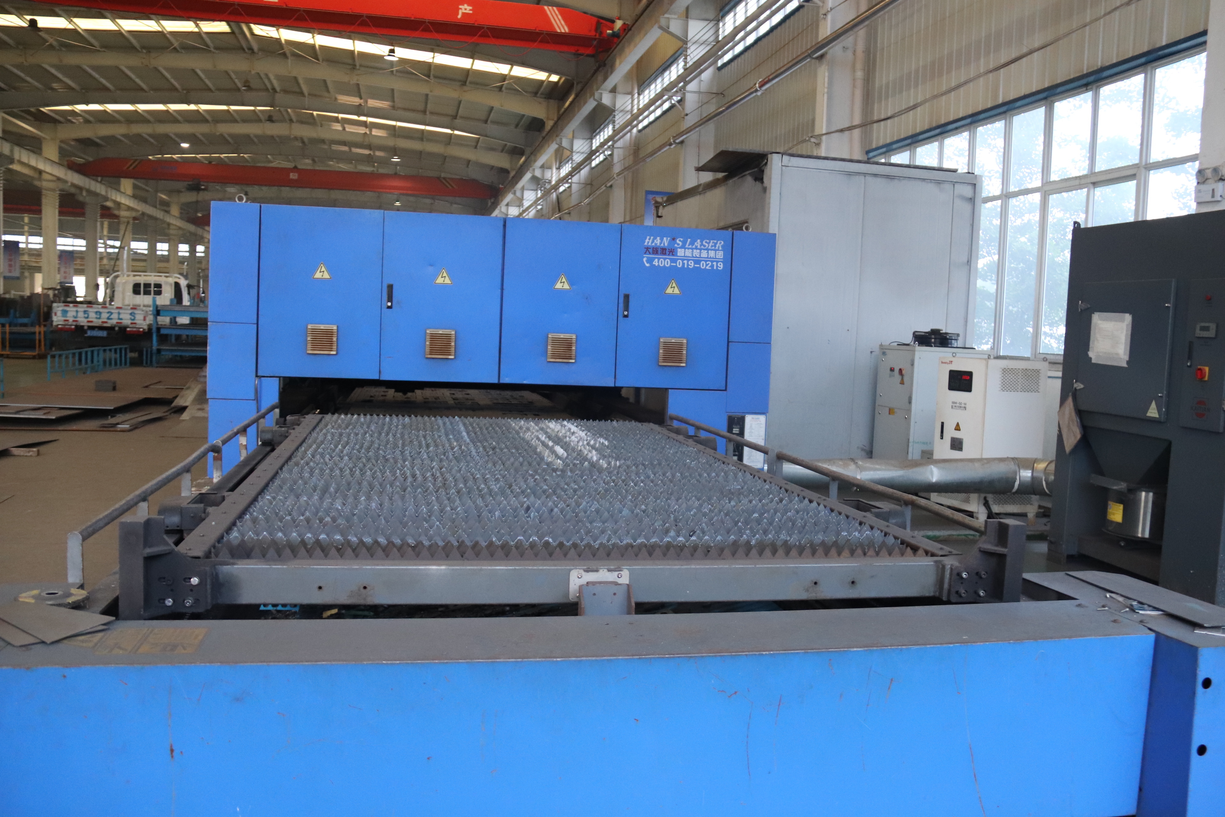 激光平板切割机